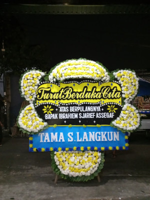 Papan Bunga Duka di Tauno